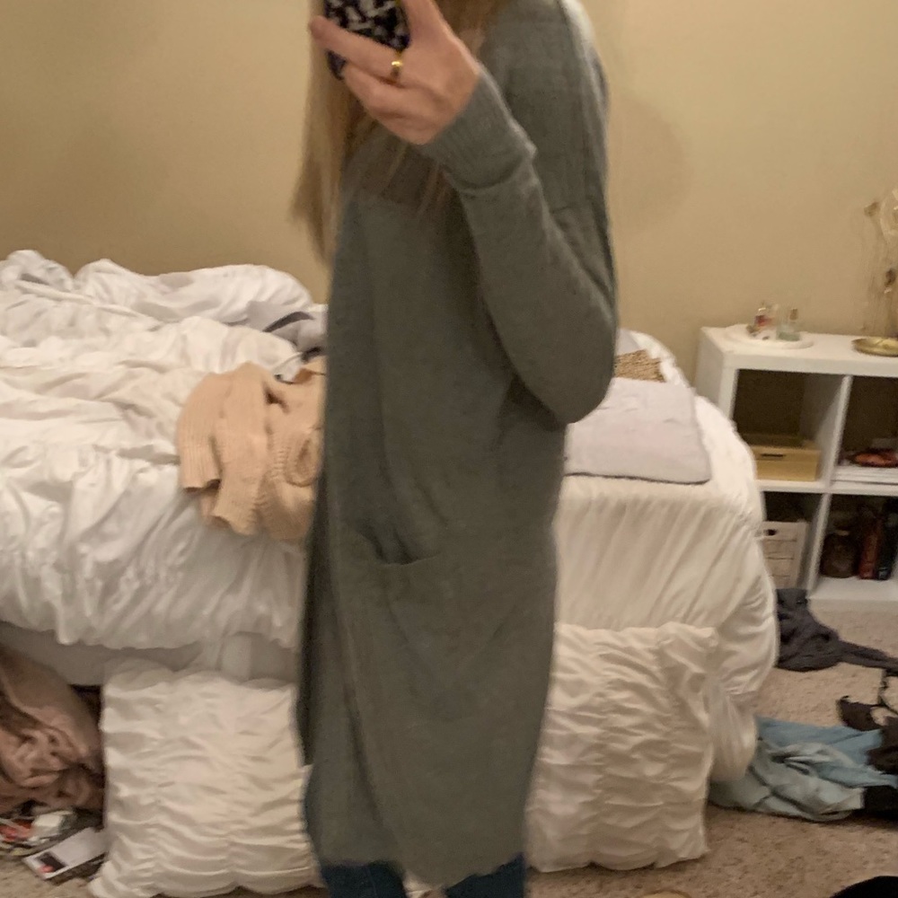 Cardigan - Picture 3 of 5